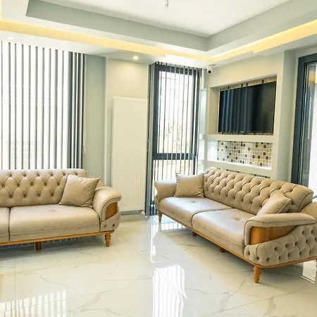 Airport Bayrak Residences *