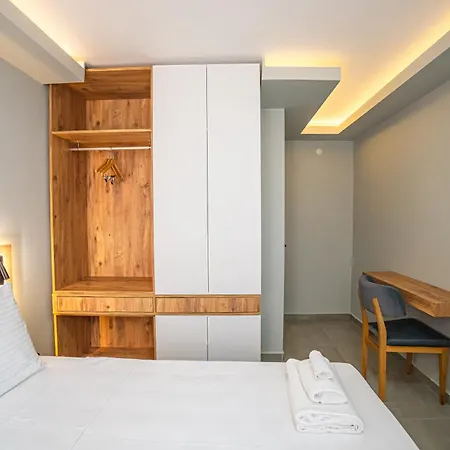 Airport Bayrak Residences *