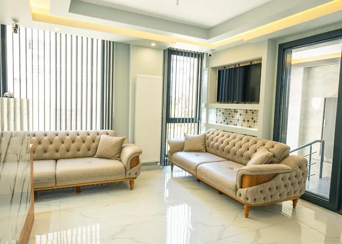 Airport Bayrak Residences *